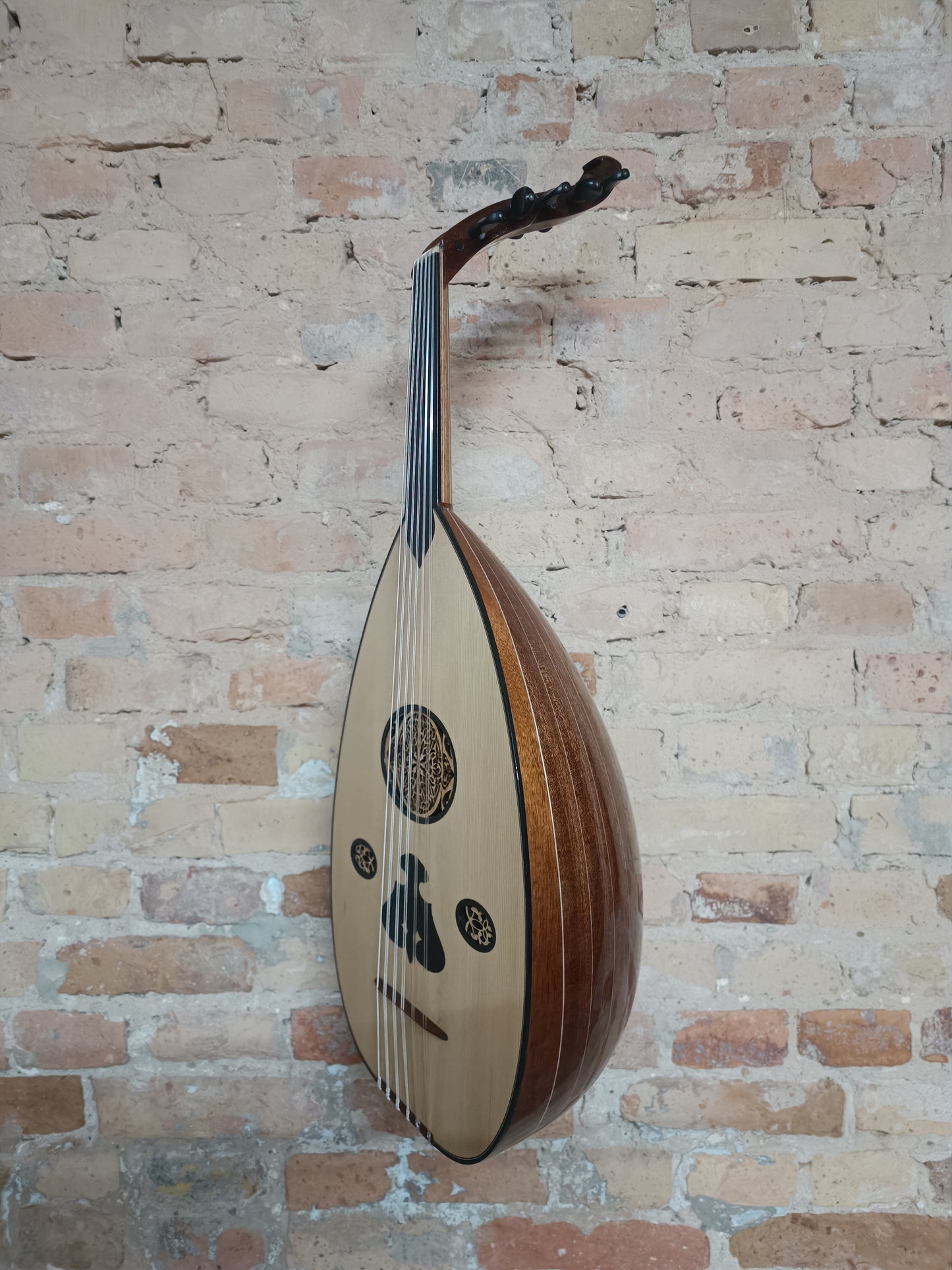 OUD Top mahagonie