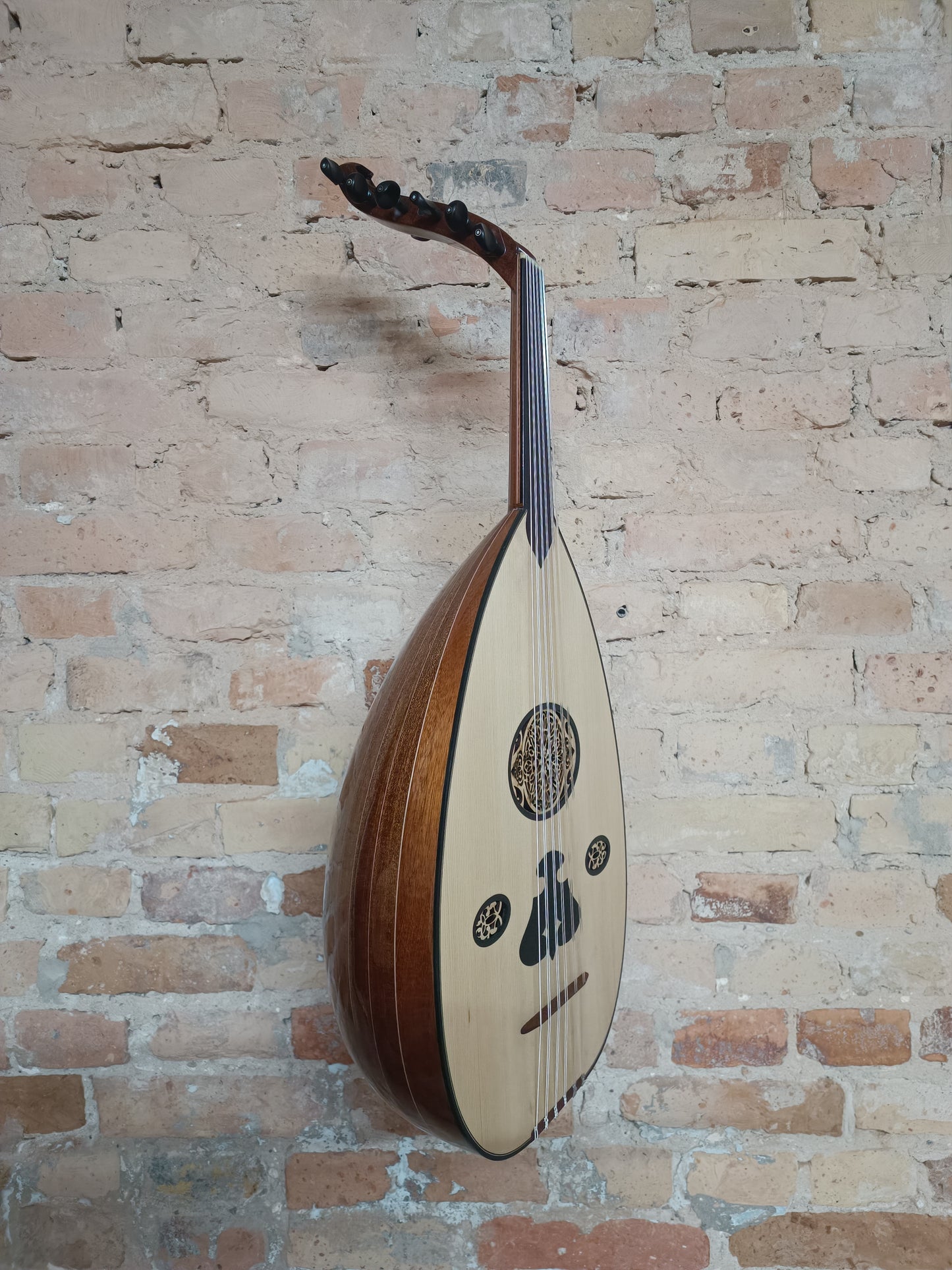OUD Top mahagonie