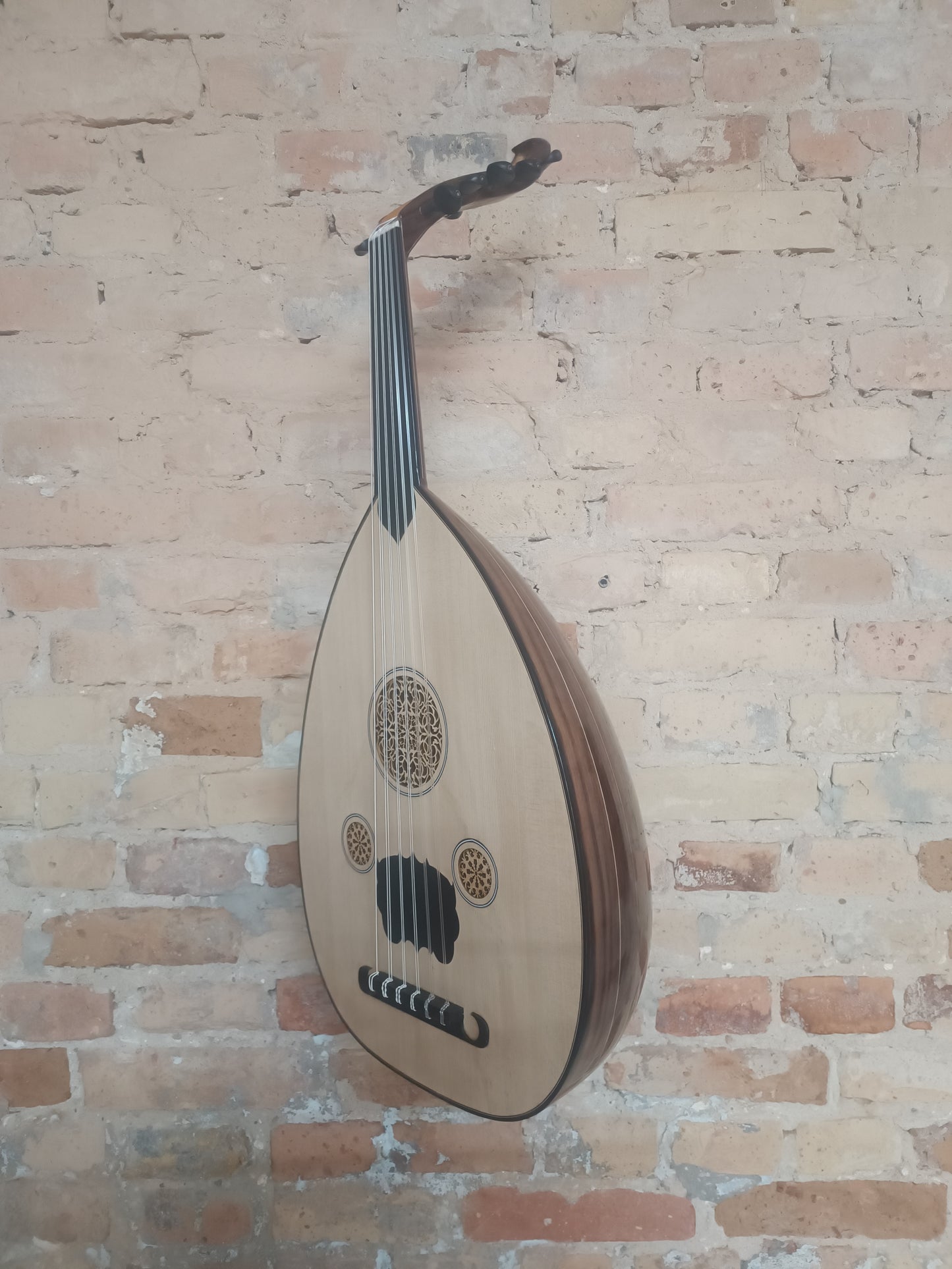 OUD Top nut beauty