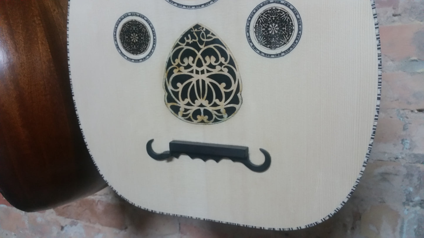 Oud Exelant: Mansour (28 year old Spruce)