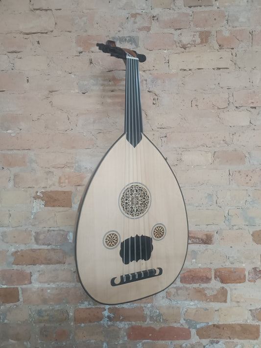 OUD Top nut beauty